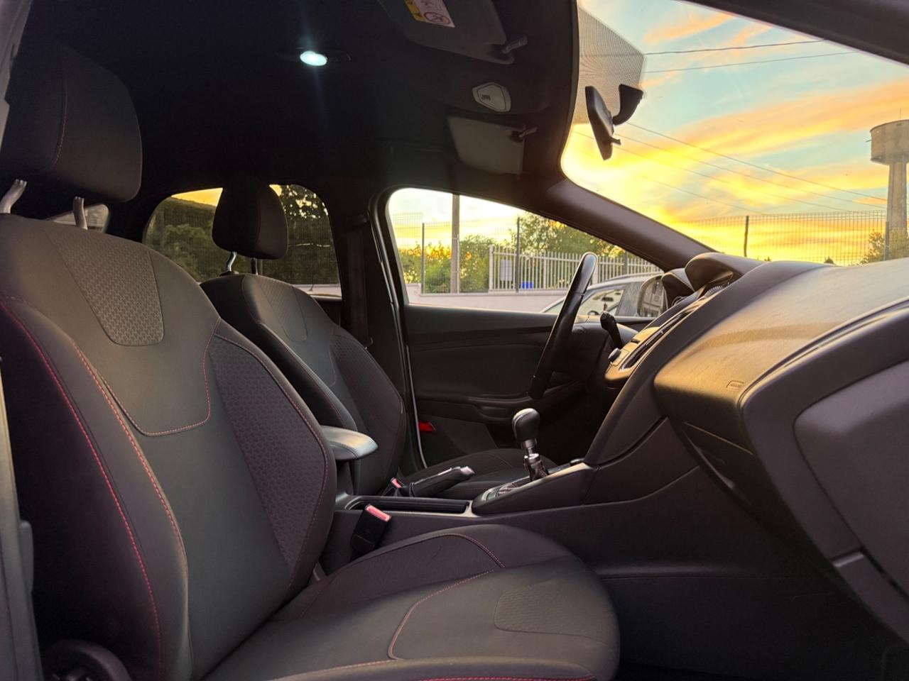 Ford Focus 1.0 EcoBoost 125 CV ST line