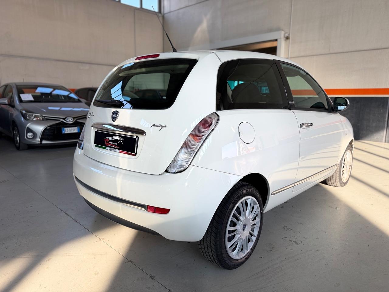 Lancia Ypsilon 1.3 MJT 75 CV Elle NEOPATENTATI