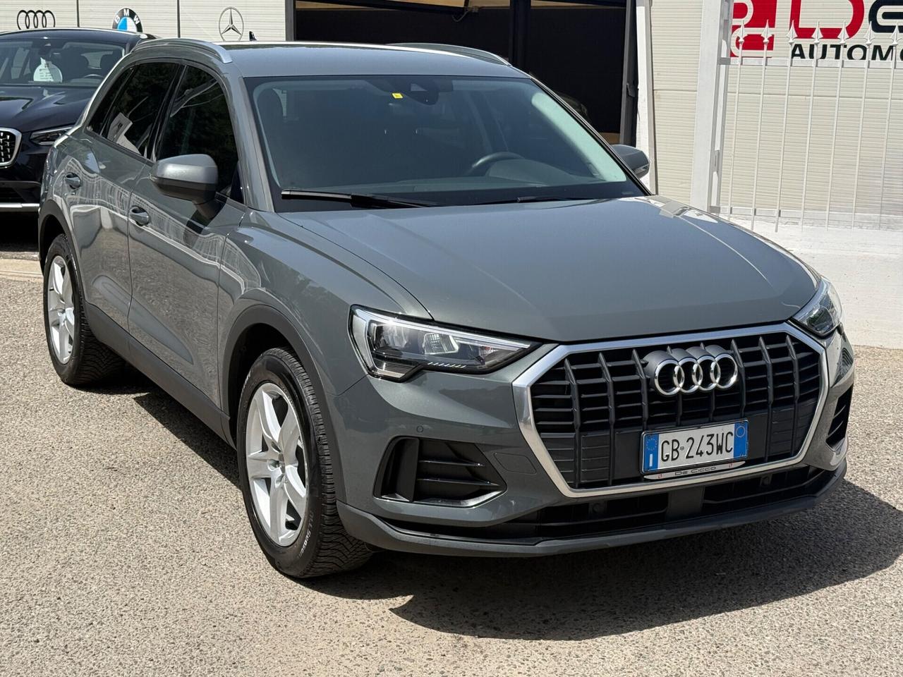 Audi Q3 35 TDI S tronic Business Advanced