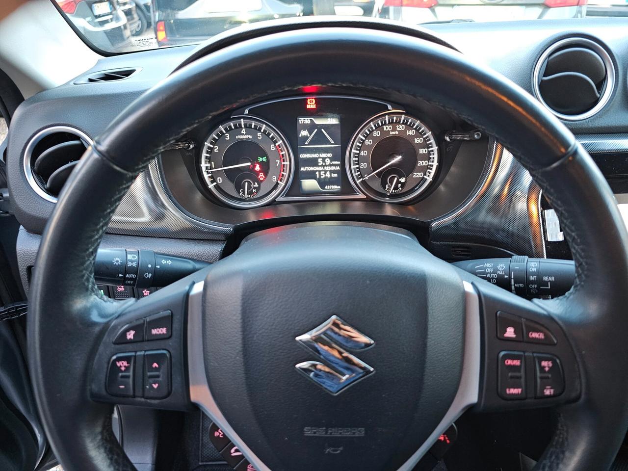 Suzuki Vitara 1.4 Hybrid Top