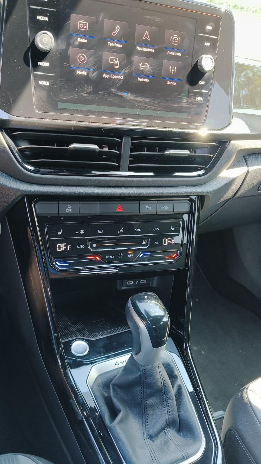 VOLKSWAGEN T-ROC 2.0 TDI 150CV 4MOTION R-LINE 4X4 4WD