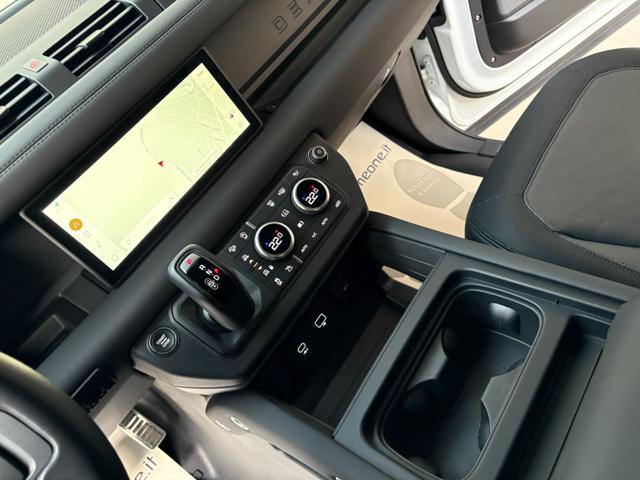 LAND ROVER Defender 110 3.0D I6 200 CV AWD Auto X-Dynamic SE AUTOCARRO