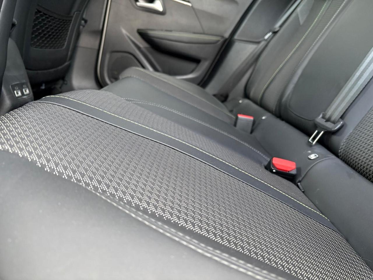 Peugeot 208 GT Line motore elettrico 5 porte SPOTICAR