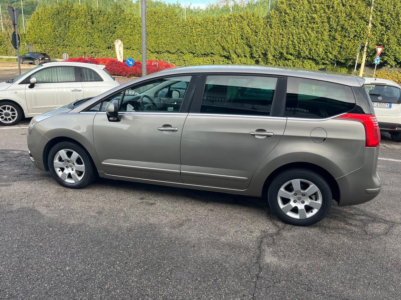 Peugeot 5008 1.6 HDi 112CV Business