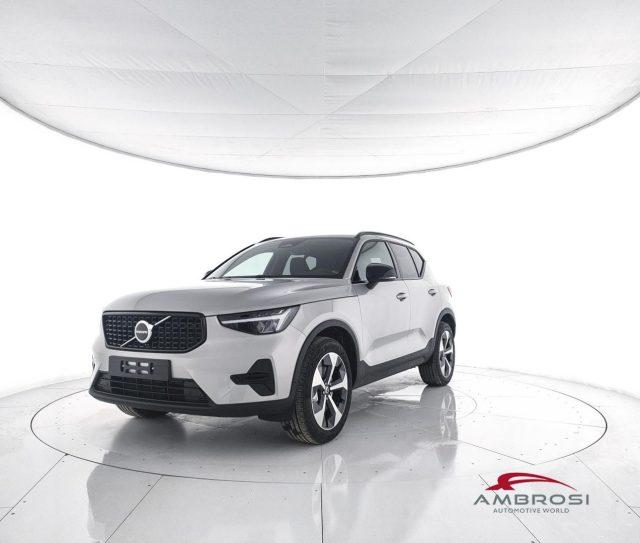 VOLVO XC40 B3 Mild hybrid Benzina Plus Dark