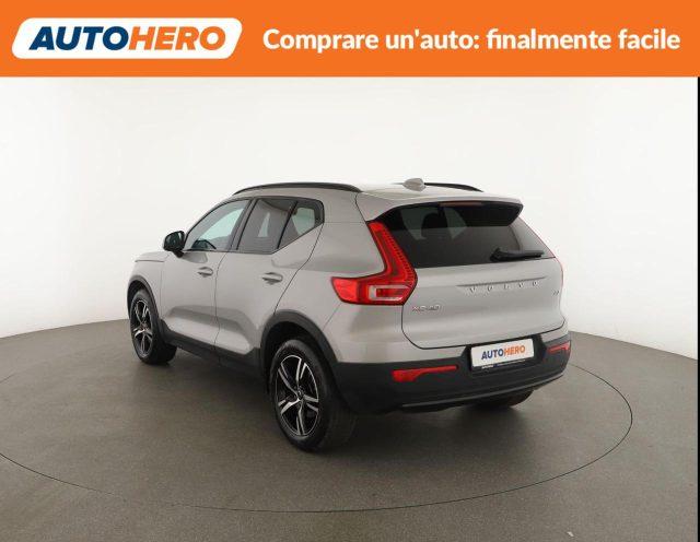 VOLVO XC40 B3 automatico Plus Dark N1