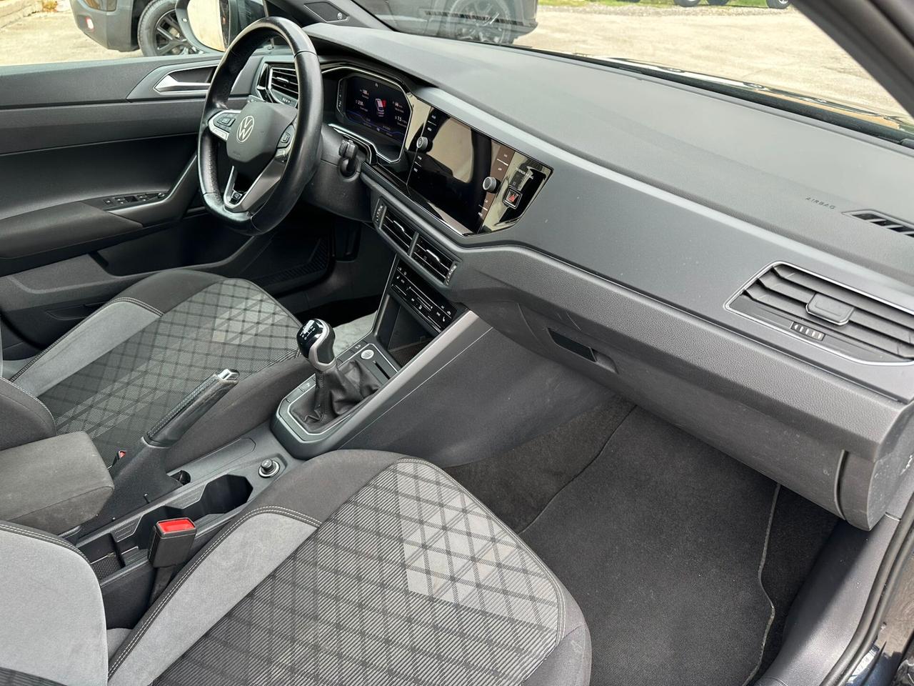 Volkswagen Taigo 1.0 TSI R-Line 110 cv - 2023