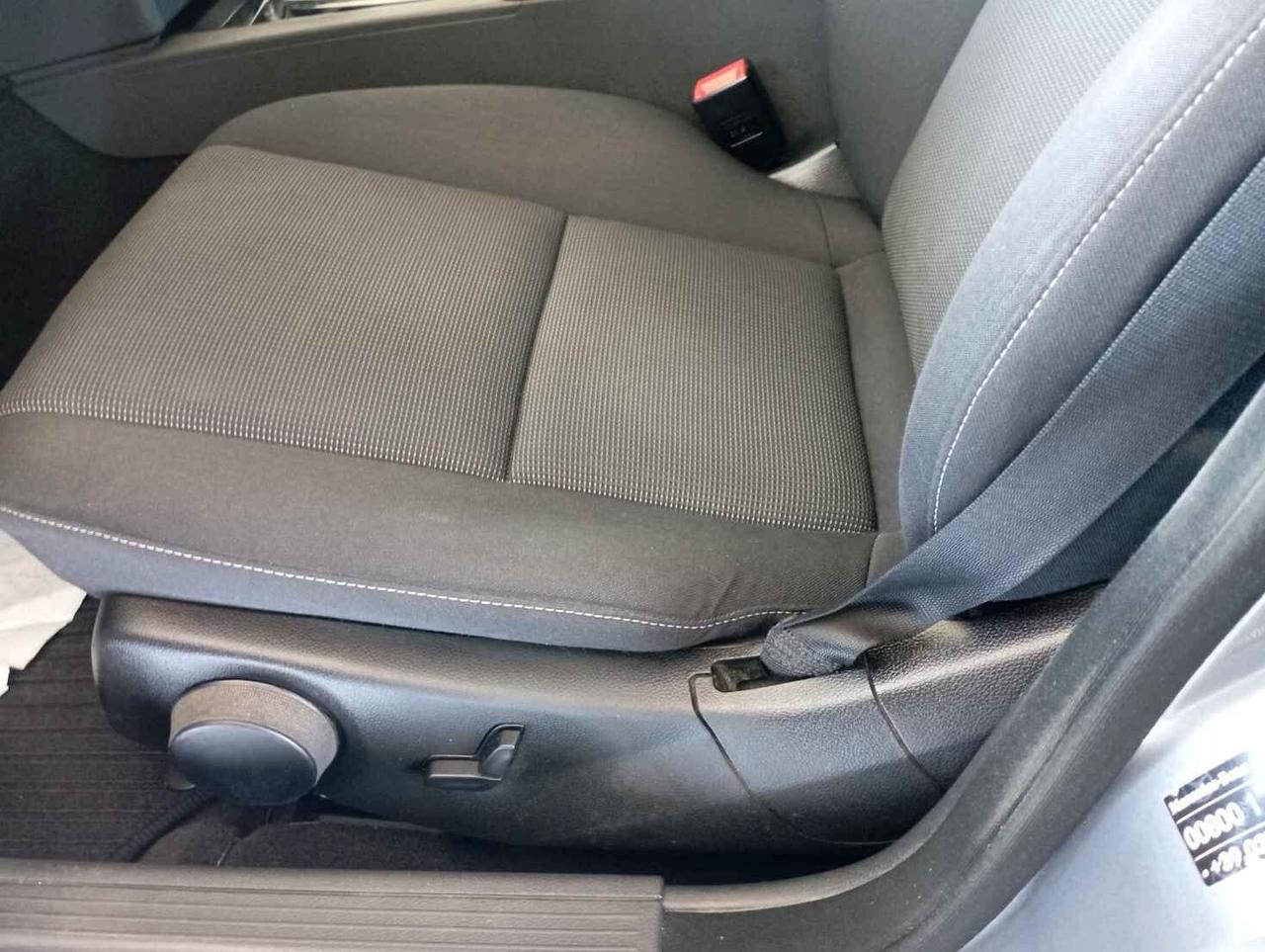 Mercedes-benz C 200 220 CDI BlueEFFICIENCY Elegance