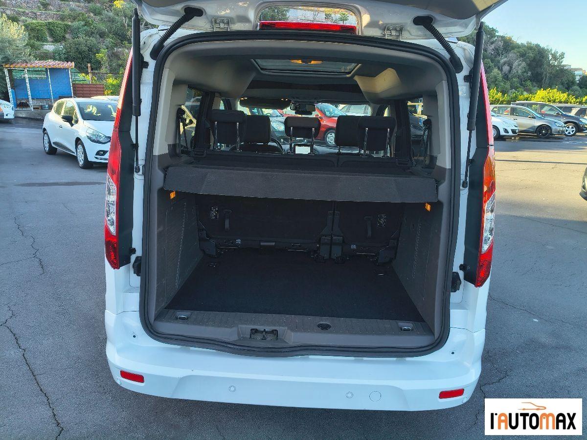 FORD - Tourneo Connect - 1.5 TDCi 120CV aut. Tit.