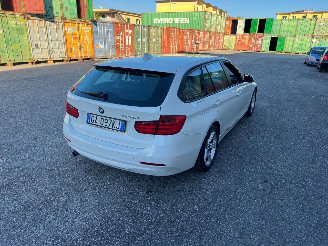 Bmw 320 320d Touring Sport autom led