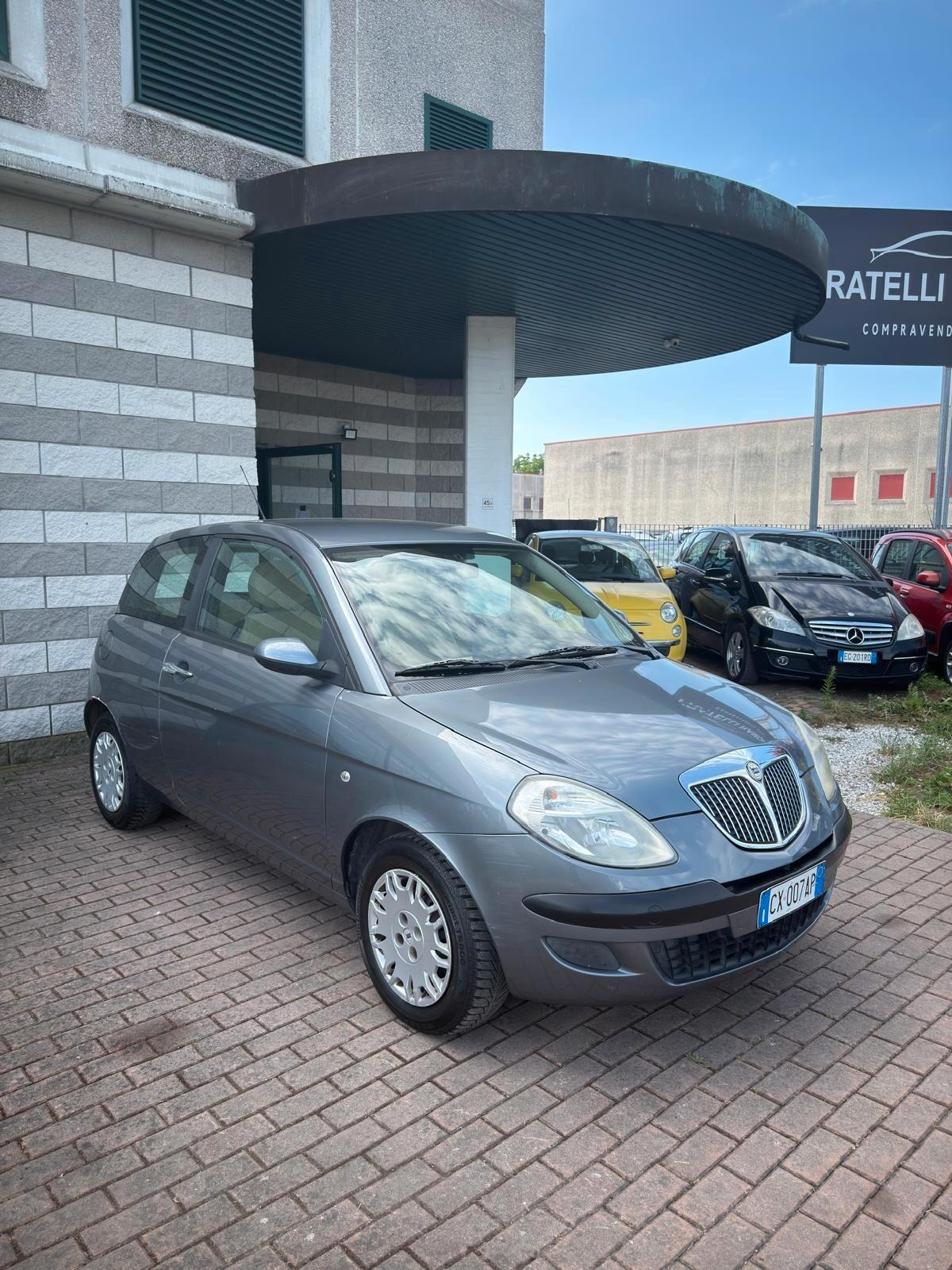 Lancia Ypsilon 1.2 Argento