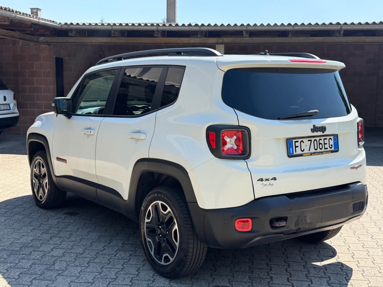 Jeep Renegade 2.0 Mjt 170CV 4WD Active Drive Low Trailhawk