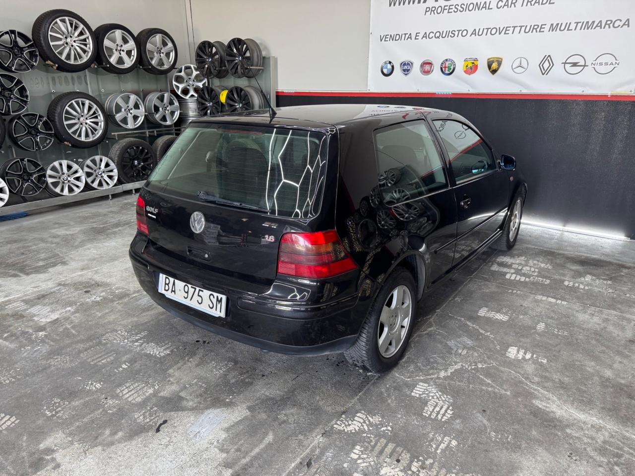 Volkswagen Golf IV 1.6 Benzina