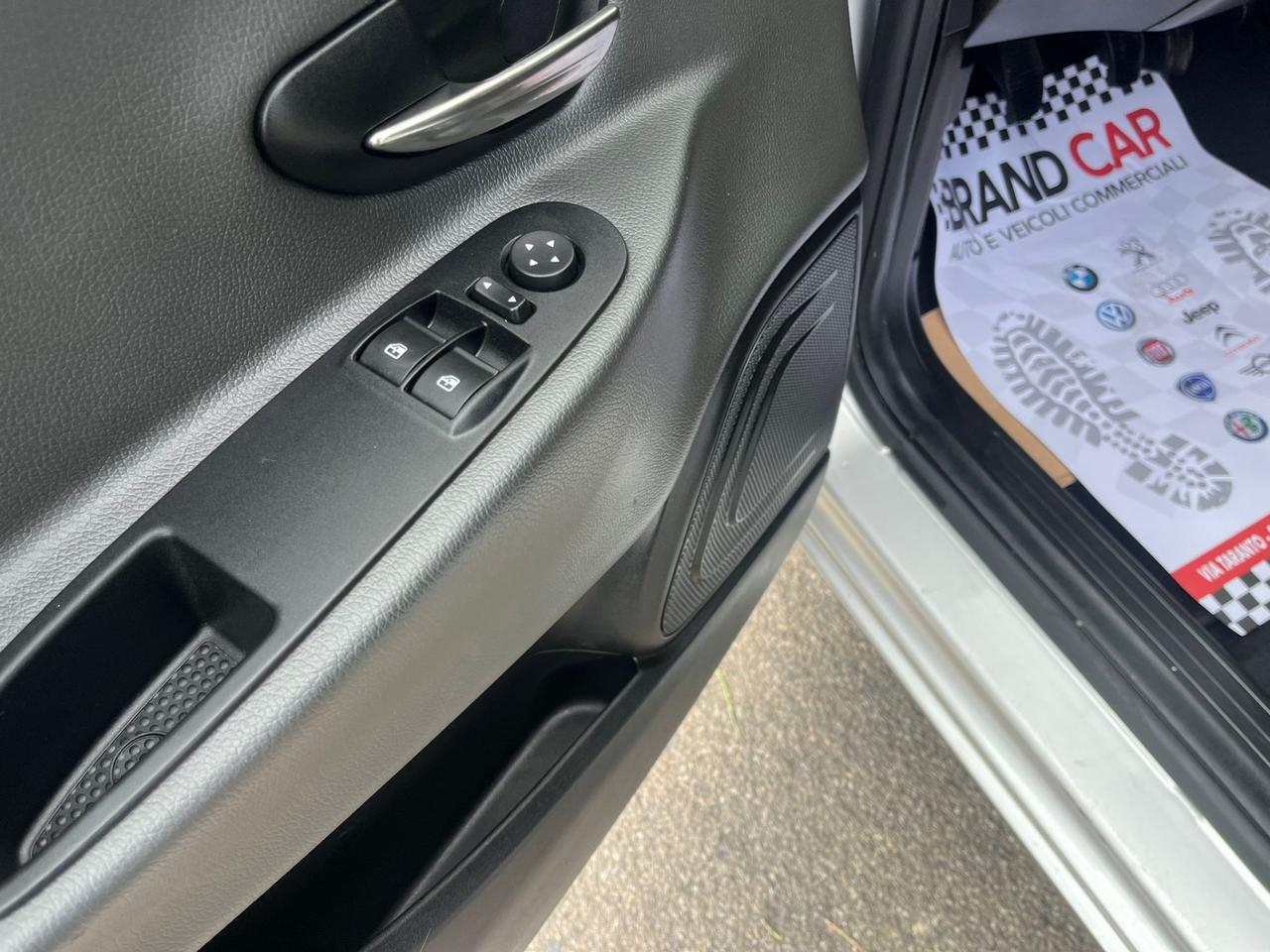 Lancia Ypsilon 1.2 5 porte GPL Gold Unipro 2014