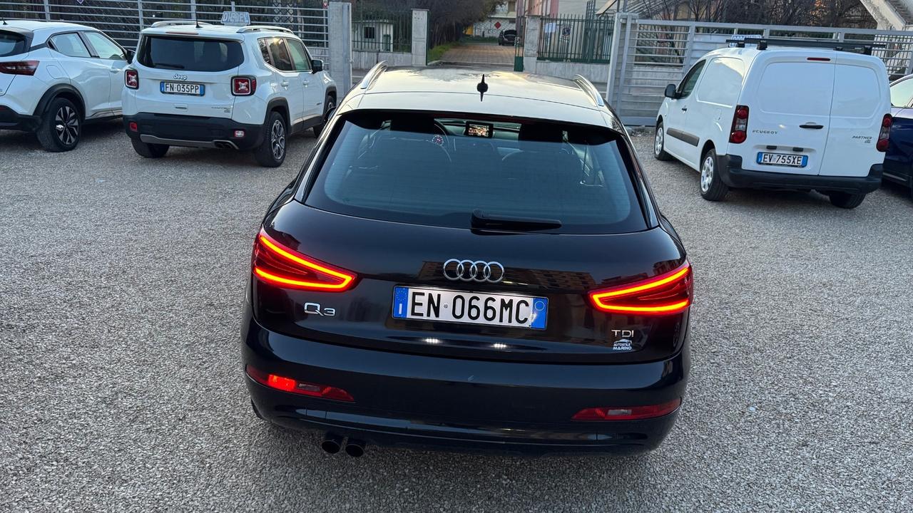 Audi Q3 2.0 TDI Buisness plus -2012