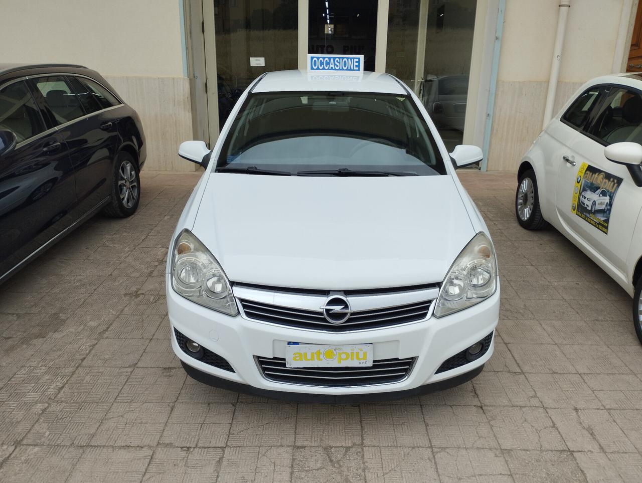 Opel Astra 1.3 CDTI 5 porte Enjoy