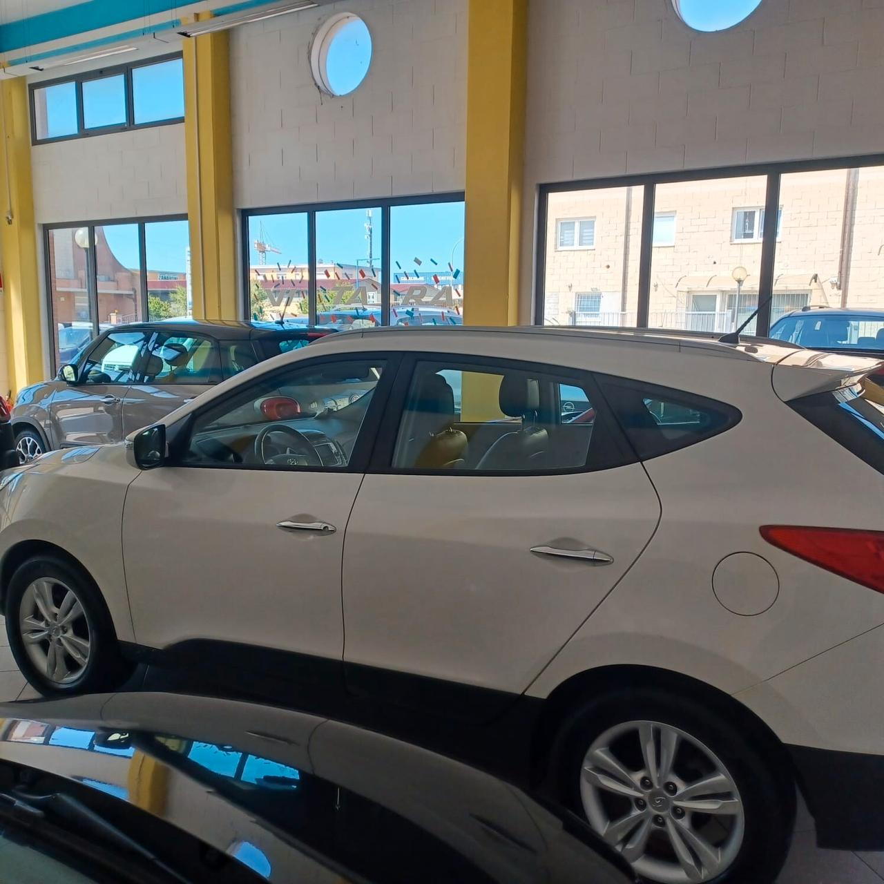 SEMBRA NUOVA HYUNDAI IX35 1.7 TDI