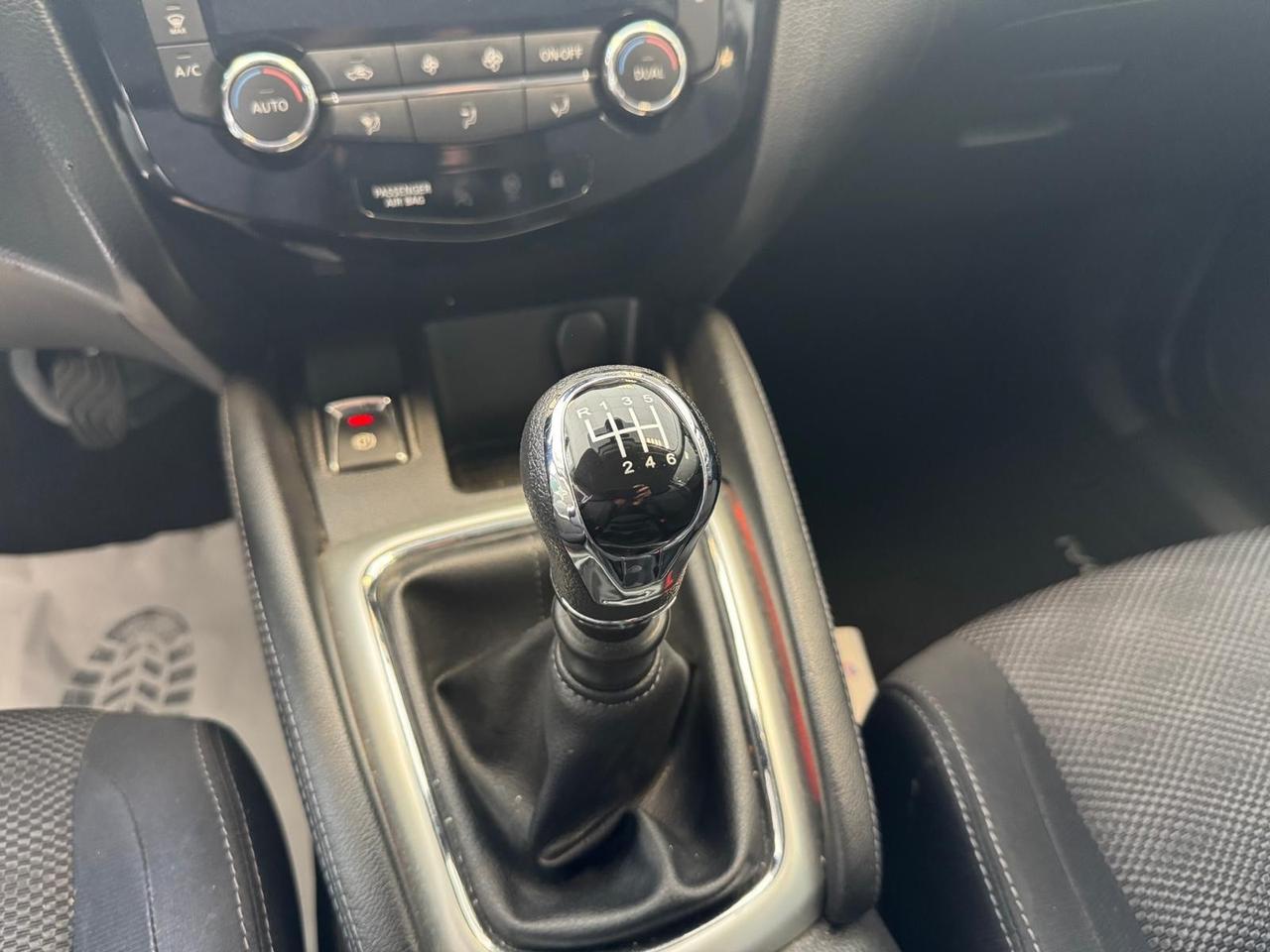 Nissan Qashqai 1.5 dCi Visia
