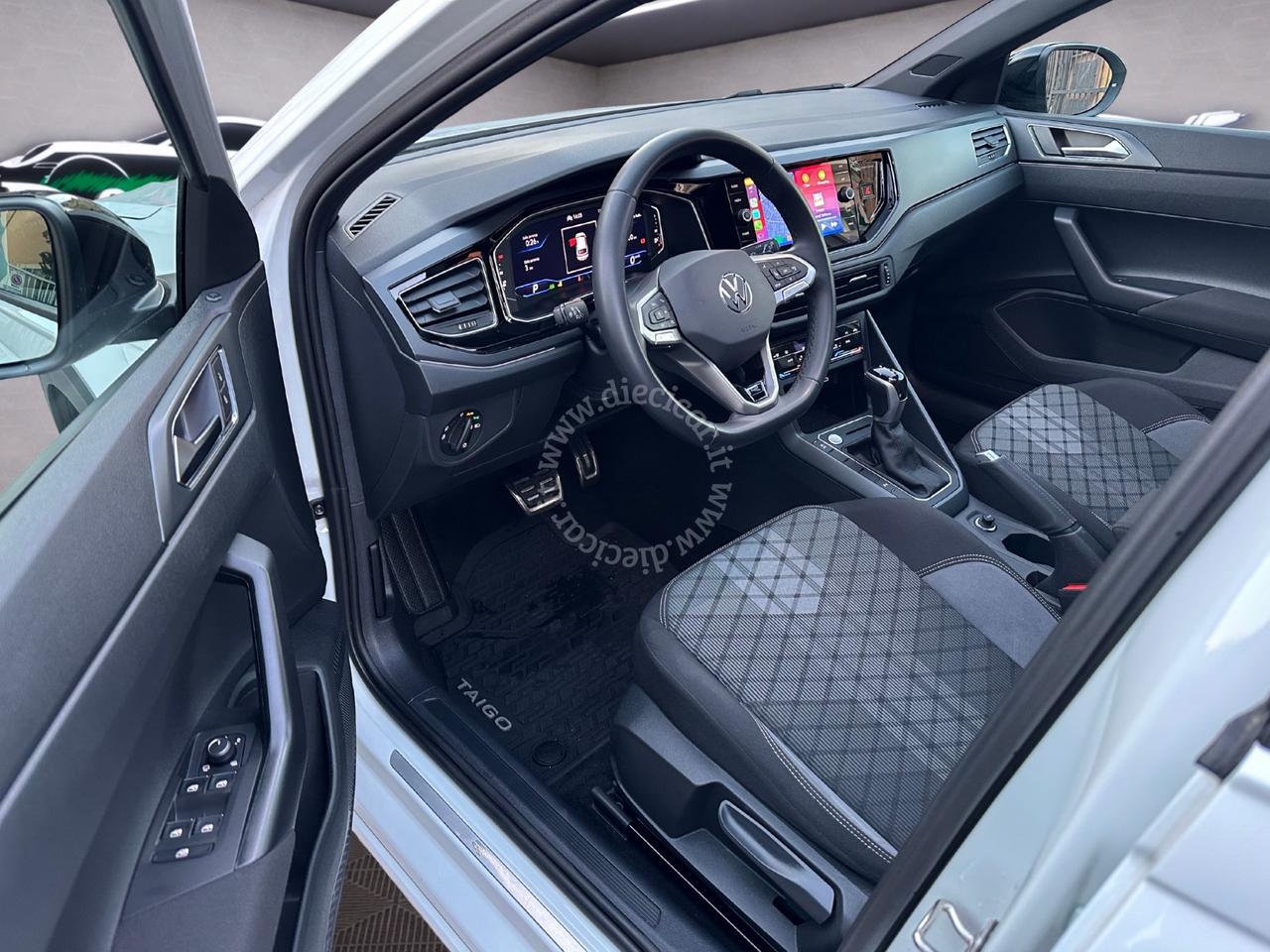 Volkswagen Taigo 1.0 tsi R-Line 115cv dsg MATRIX CAMERA TETTO