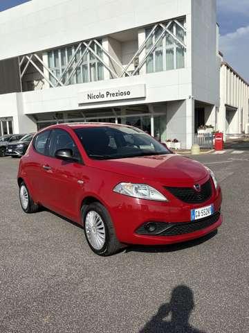 Lancia Ypsilon 1.2 69 CV 5 porte Gold