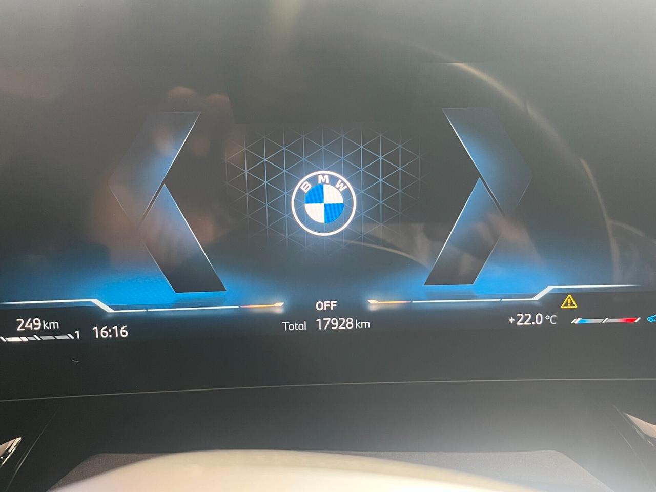 BMW X1 20d MHEV 48V M-SPORT Automatico Virtual Pelle Totale Tetto Panoramico ed elettrico Cerchi da 18 . AUTO - DIREZIONALE BMW -