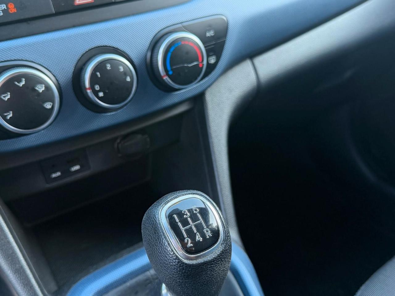 Hyundai i10 1.0 MPI Login Neopatentati
