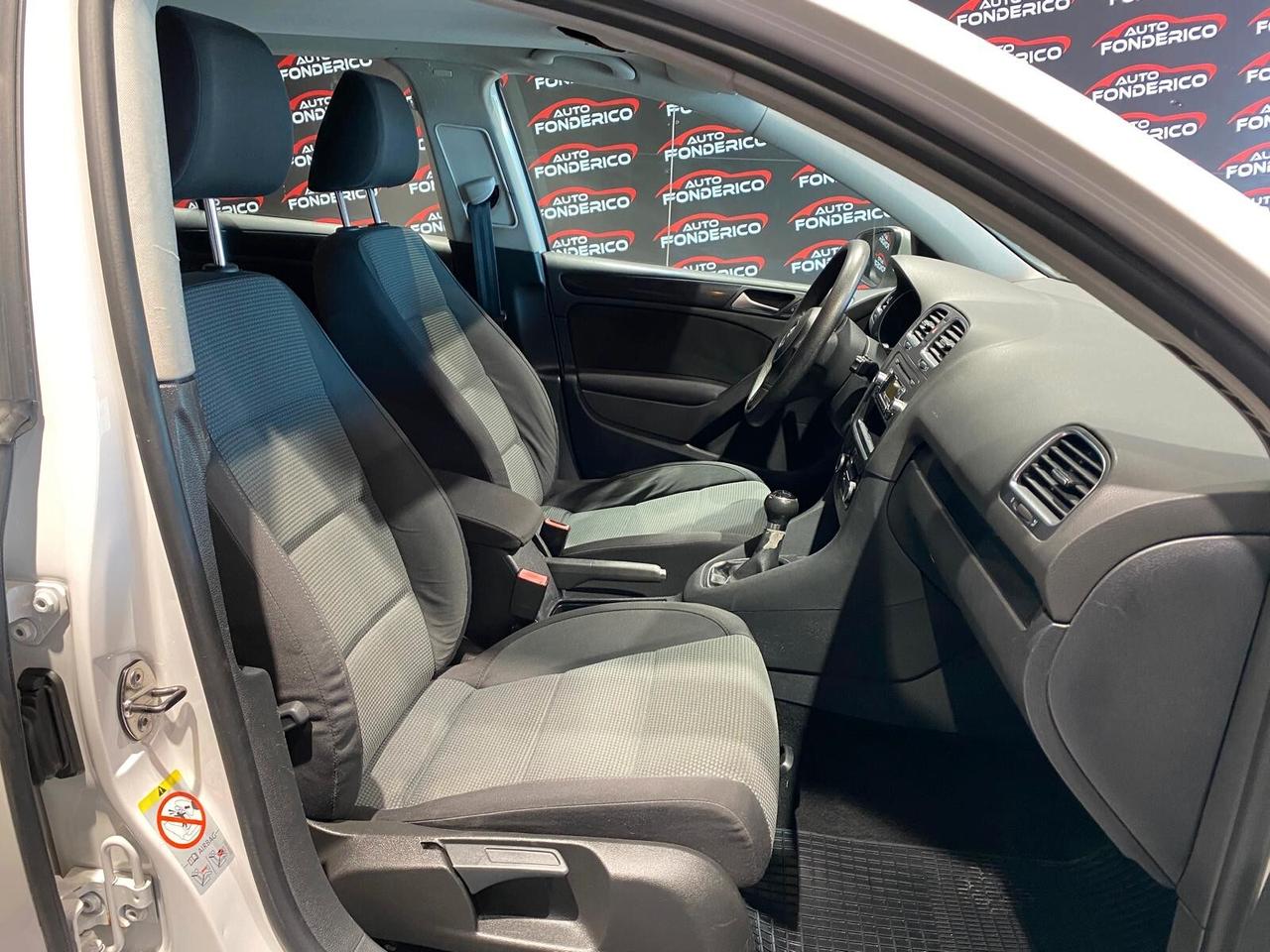 Volkswagen Golf 1.6 Diesel - 2011