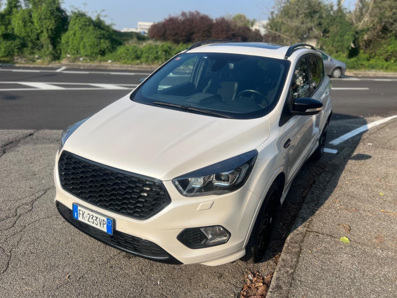 Ford Kuga 2.0 TDCI 150 CV S&S 2WD ST-Line tetto apribile
