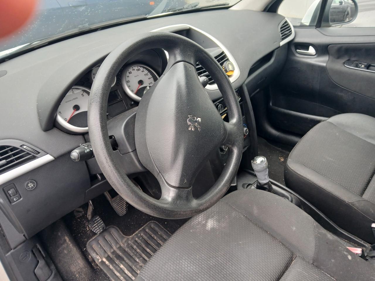 Peugeot 207 1.4 5p. GPL Per Neopatentati