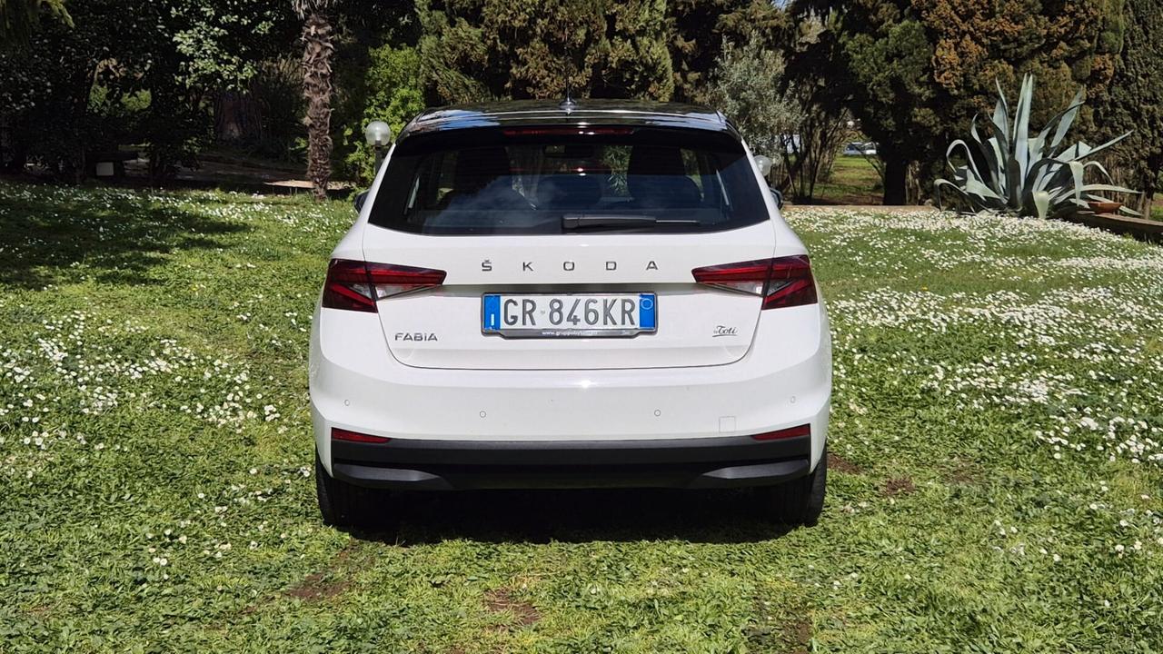 Skoda Fabia 1.0 TSI 95 CV Monte Carlo 2023 COME NUOVA leggi testo