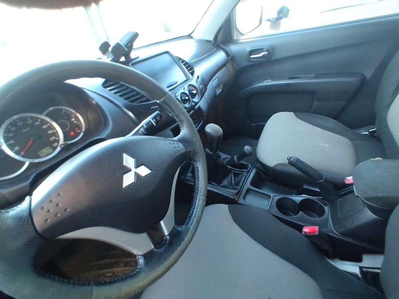 Mitsubishi L200 2.5 DI-D/136CV Club Cab Invite DPF