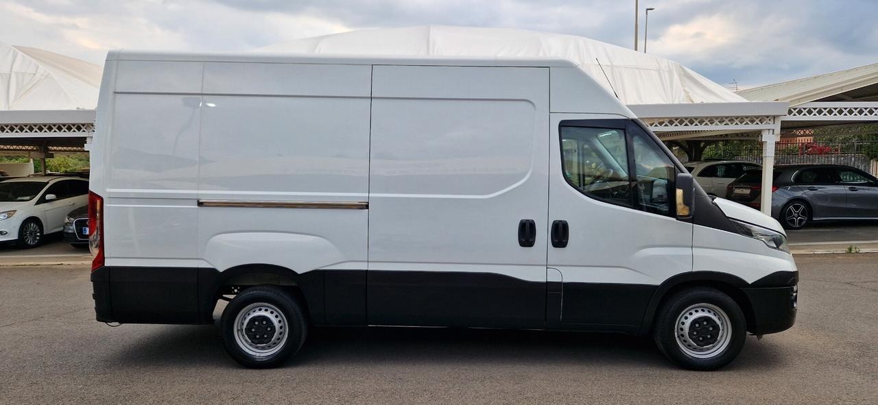 Iveco Daily 35-14 Tetto Alto - Passo Medio