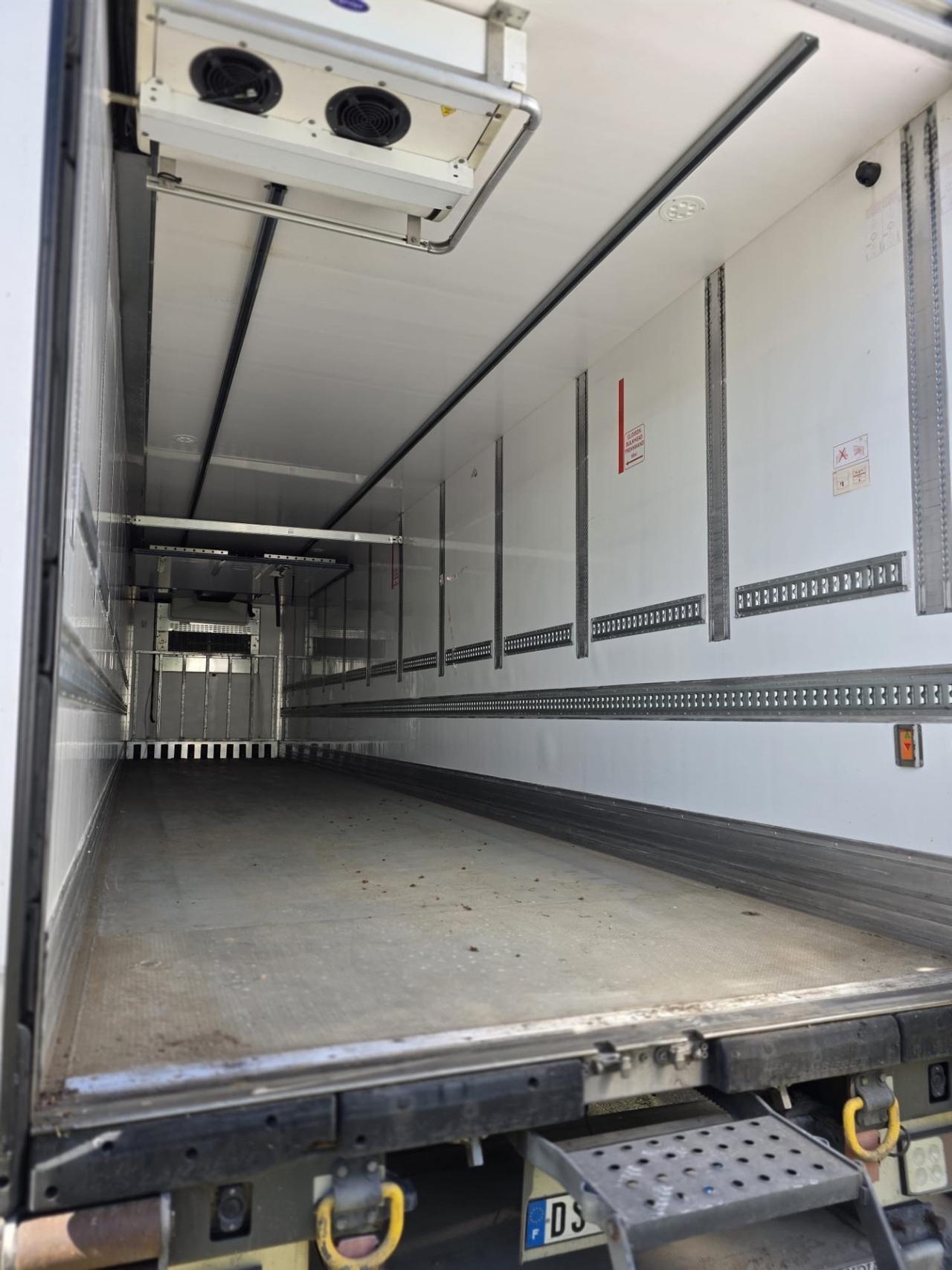 SEMIRIMORCHIO FRIGO LAMBERET 2015 (ATP FRC 05/2027)