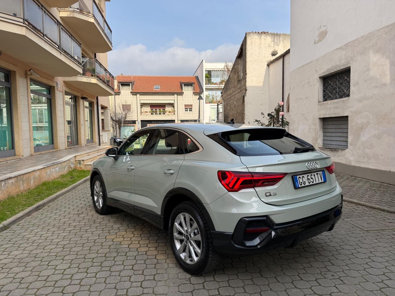 Audi Q3 SPB 35 TDI S tronic Business Plus