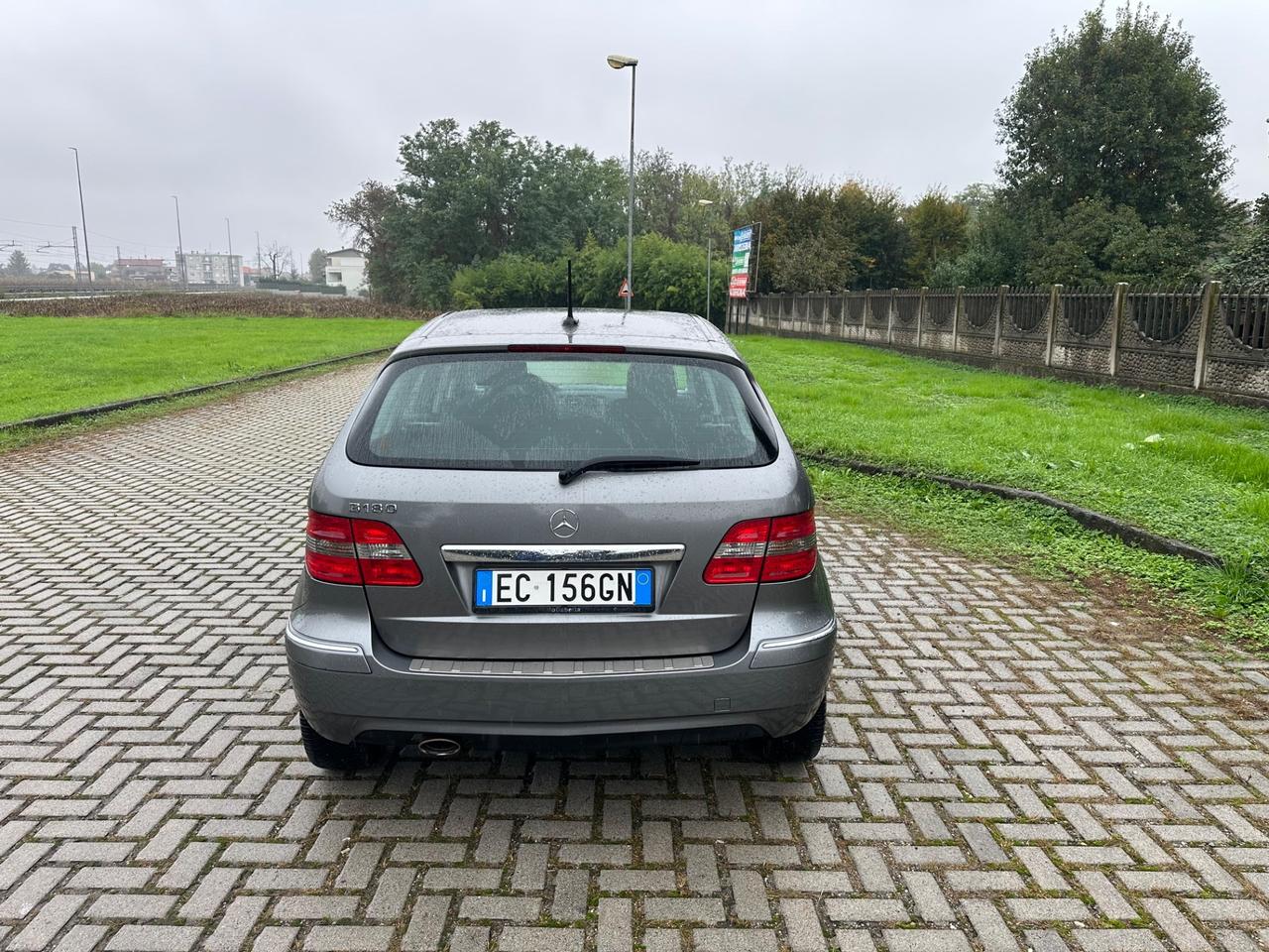 Mercedes-benz B 180 B 180 BlueEFFICIENCY Executive