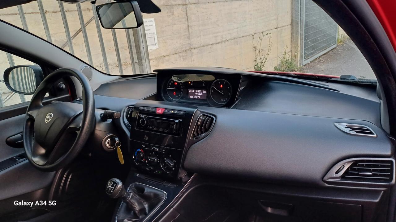 Lancia Ypsilon 1.3 MJT 95 CV 5 porte S&S Gold