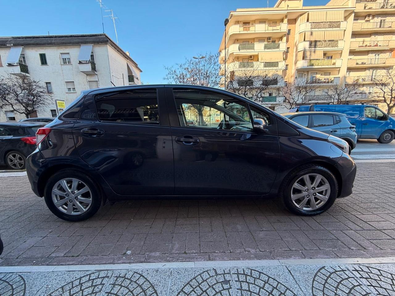 Toyota Yaris 1.4 D-4D 5 porte Lounge Tetto panoramico