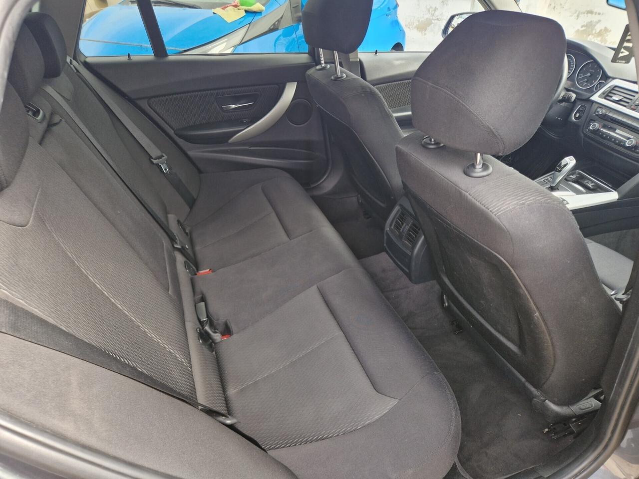 Bmw 316d 2.0 116CV Touring - 2012