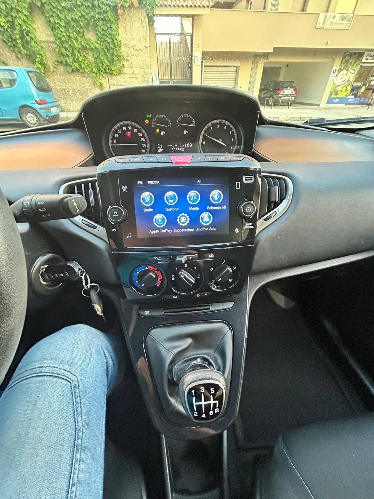 Lancia Ypsilon 1.0 FireFly 5 porte S&S Hybrid Ecochic A. Ferretti