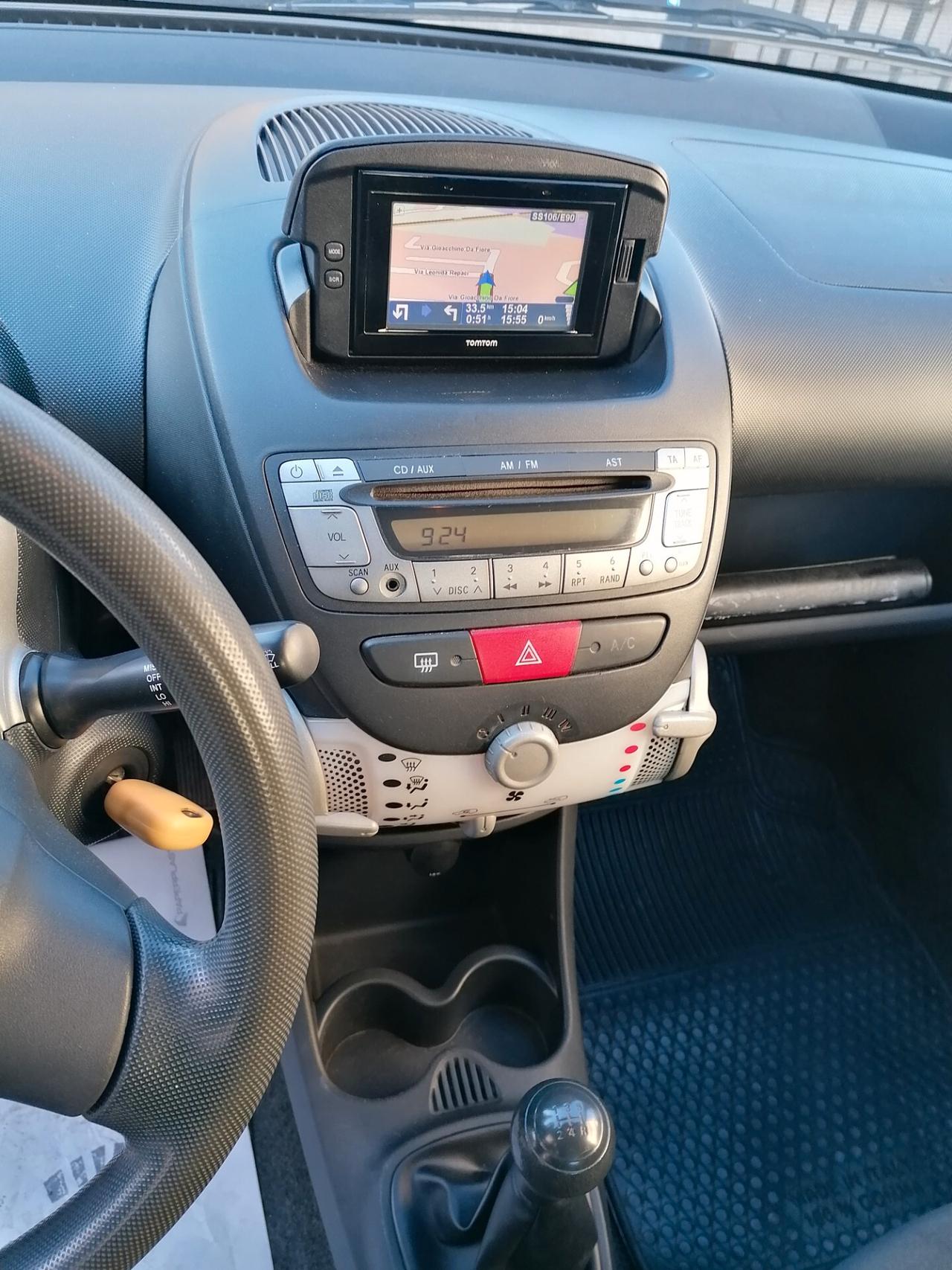 Toyota Aygo 1.0 12V 5 porte Lounge - Navy