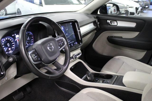 VOLVO XC40 2.0 D3 150 CV Momentum Pro Automatica
