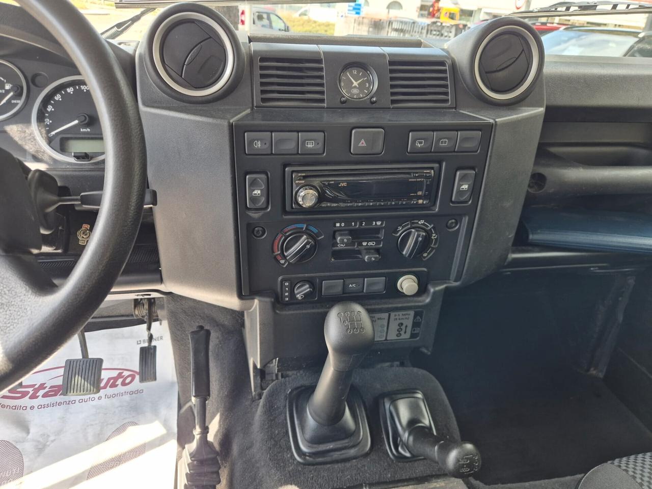 Land Rover Defender 90 2.4 TD4 Station Wagon S
