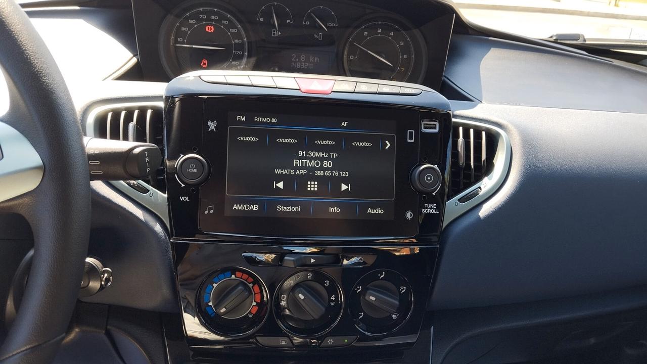 LANCIA YPSILON 1.0 HYBRID -GARANZIA FULL