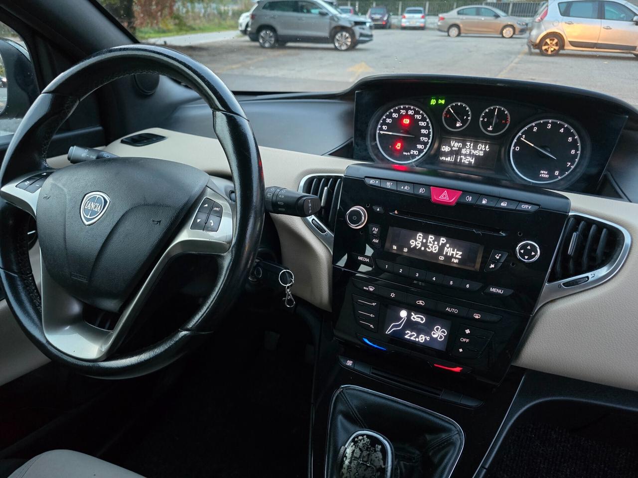 Lancia Ypsilon 1.2 69 CV 5 porte GPL Ecochic Gold