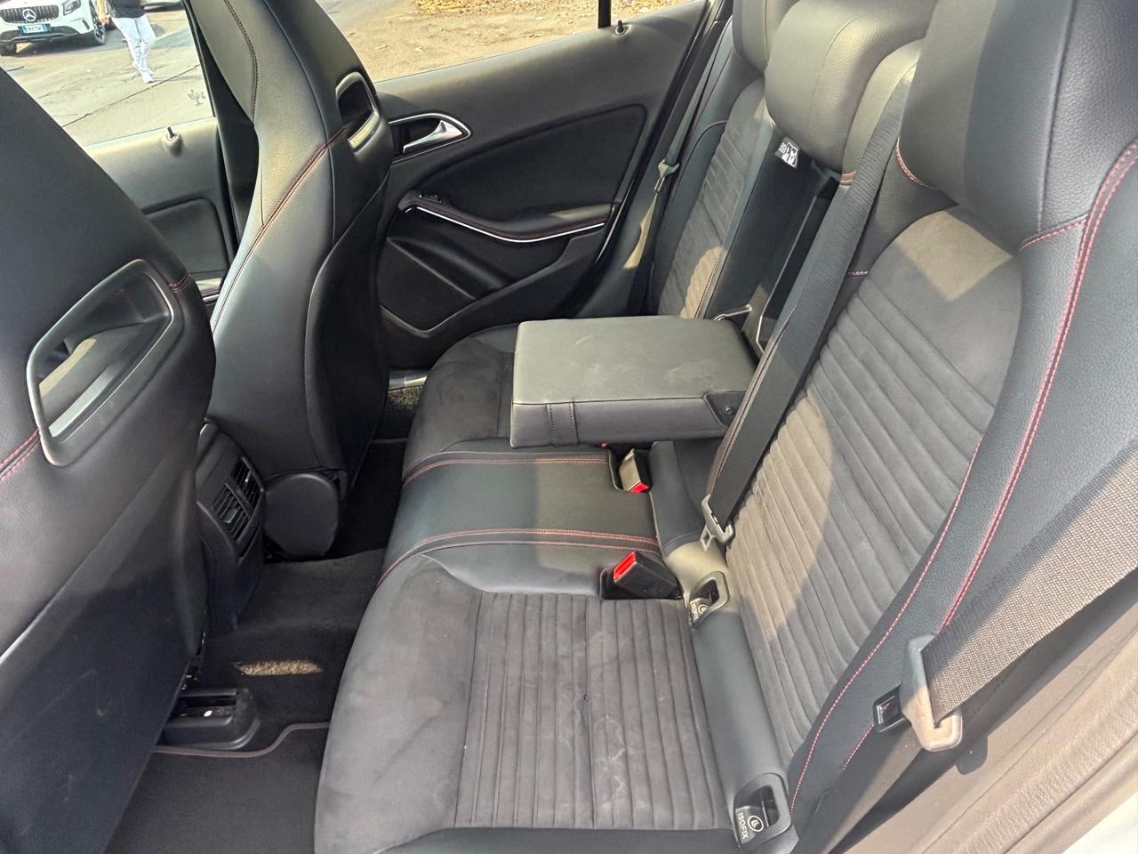 Mercedes-benz GLA 200 d Automatic Premium-2019