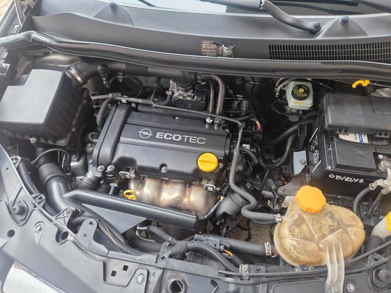 Opel Corsa 1.2 Benzina 5 porte