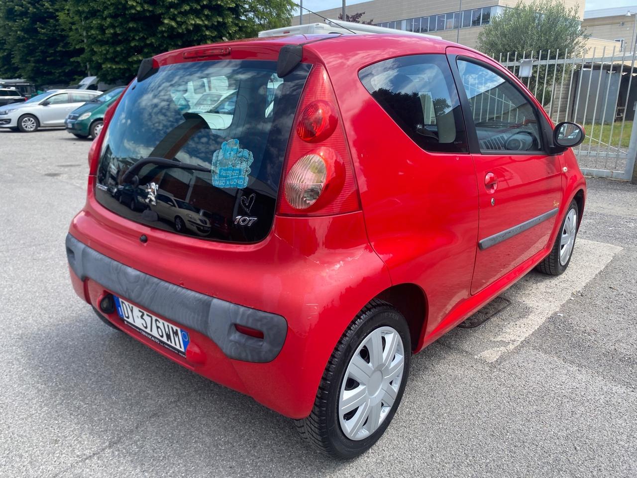 Peugeot 107 1.0 68CV 3p. Plaisir
