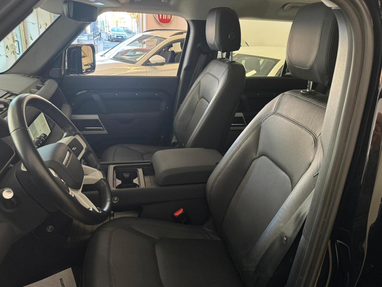 Land Rover Defender 110 3.0D I6 200 CV AWD Auto SE