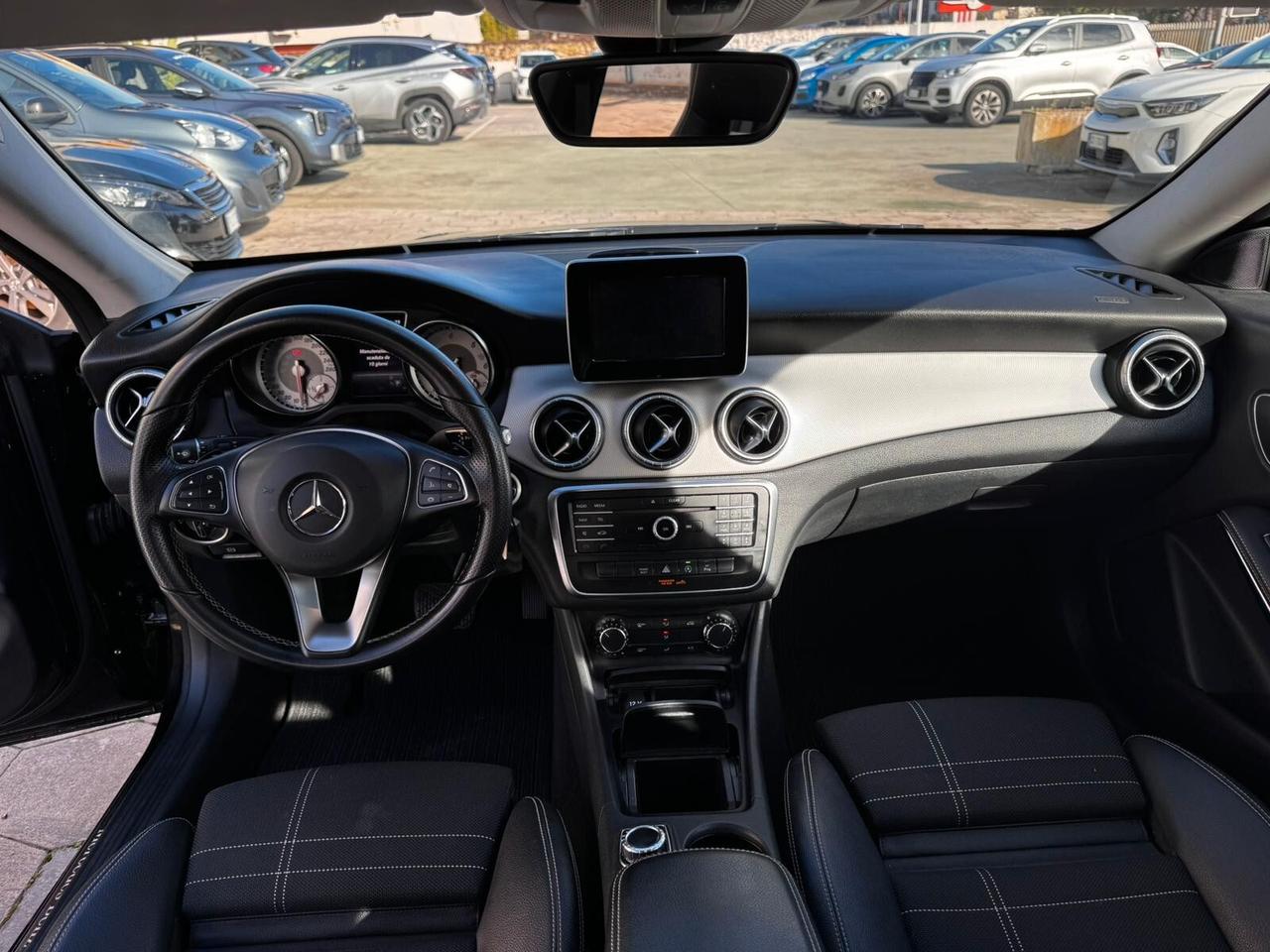 MERCEDES CLA 200D SHOOTING BRAKE 136CV AUTOMATICA