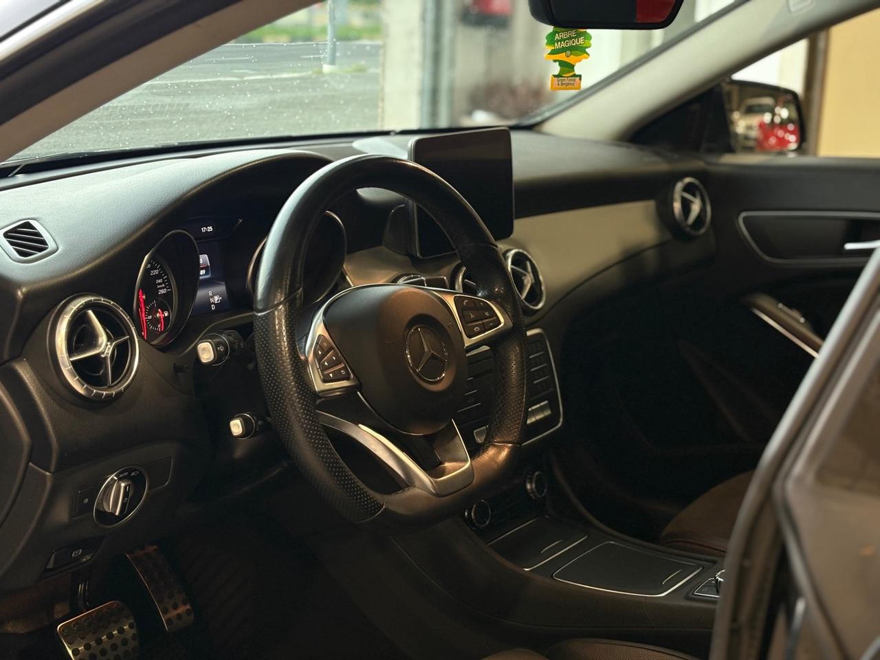 Mercedes-benz CLA 220 d S.W. 4Matic Automatic Business Extra